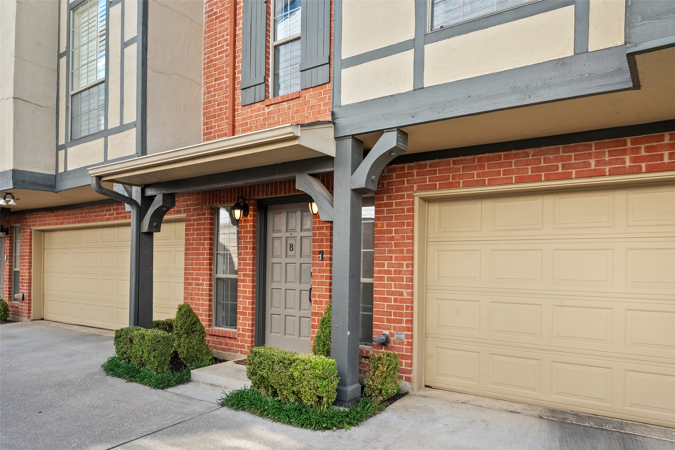 4222 Bowser Avenue Dallas TX 75219