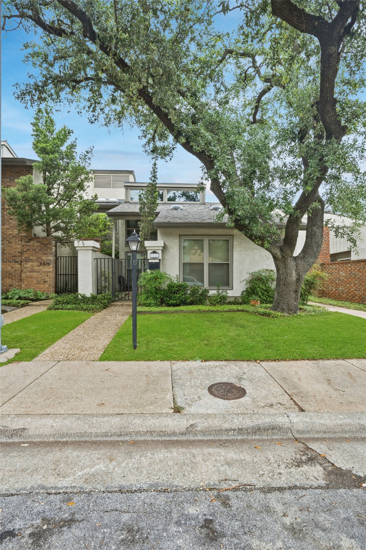 9319 Chimney Corner Lane Dallas TX 75243