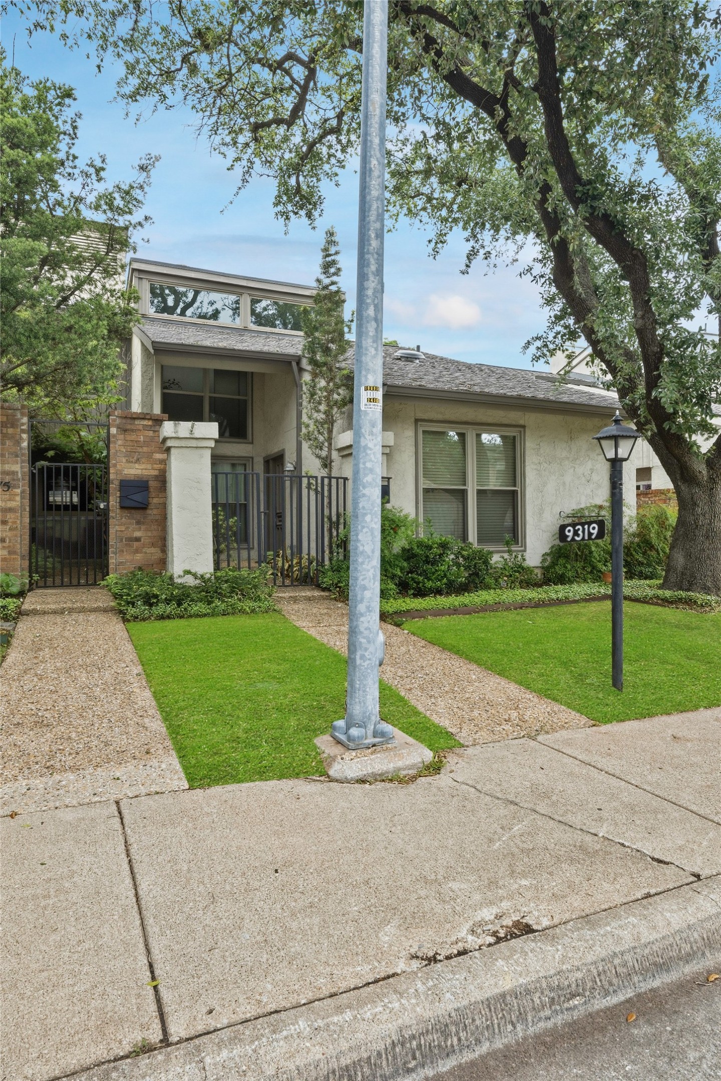 9319 Chimney Corner Lane Dallas TX 75243