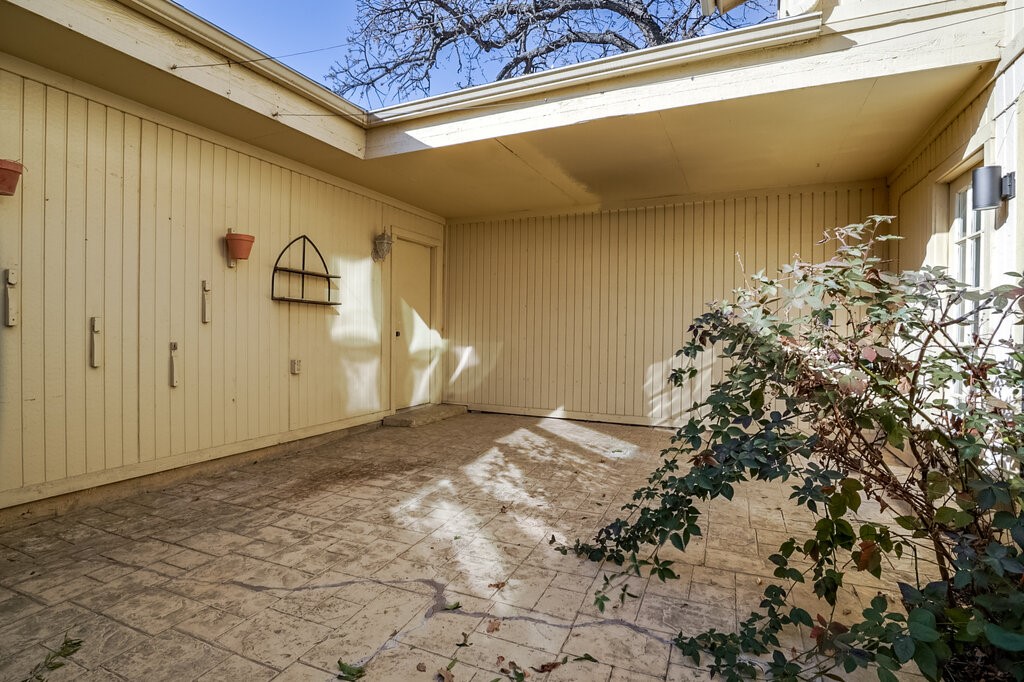 410 Carolyn Drive Bedford TX 76021