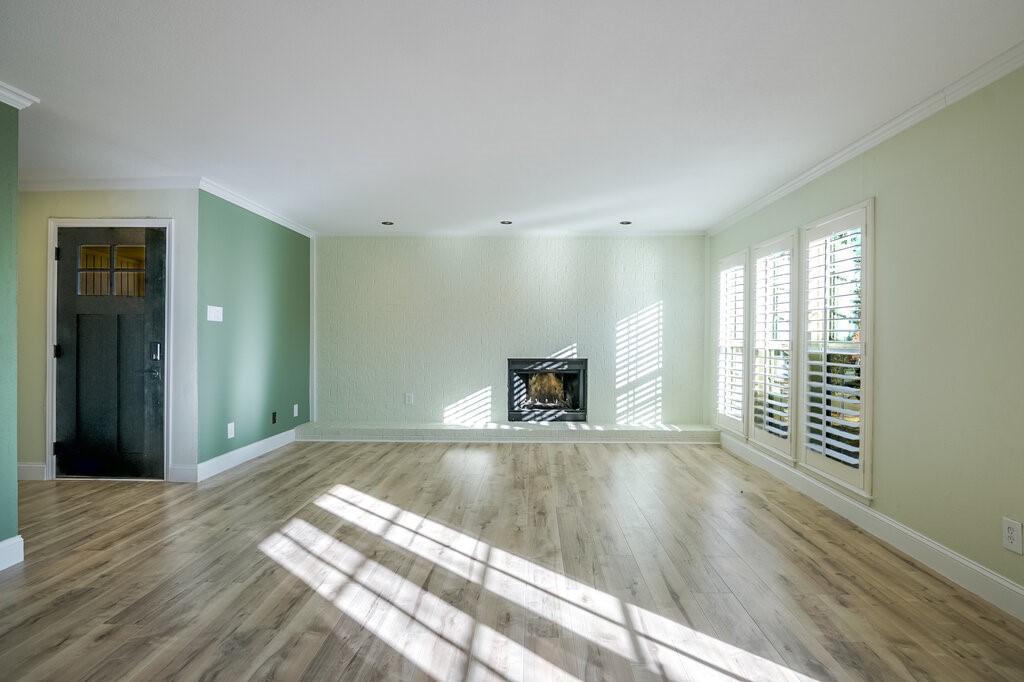 410 Carolyn Drive Bedford TX 76021
