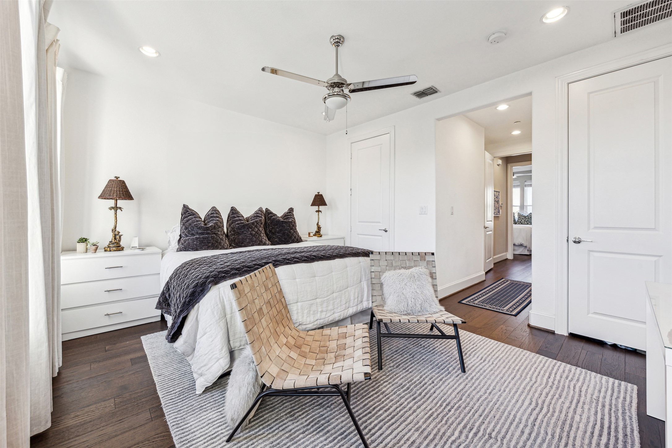 7333 Valley View Lane Dallas TX 75240