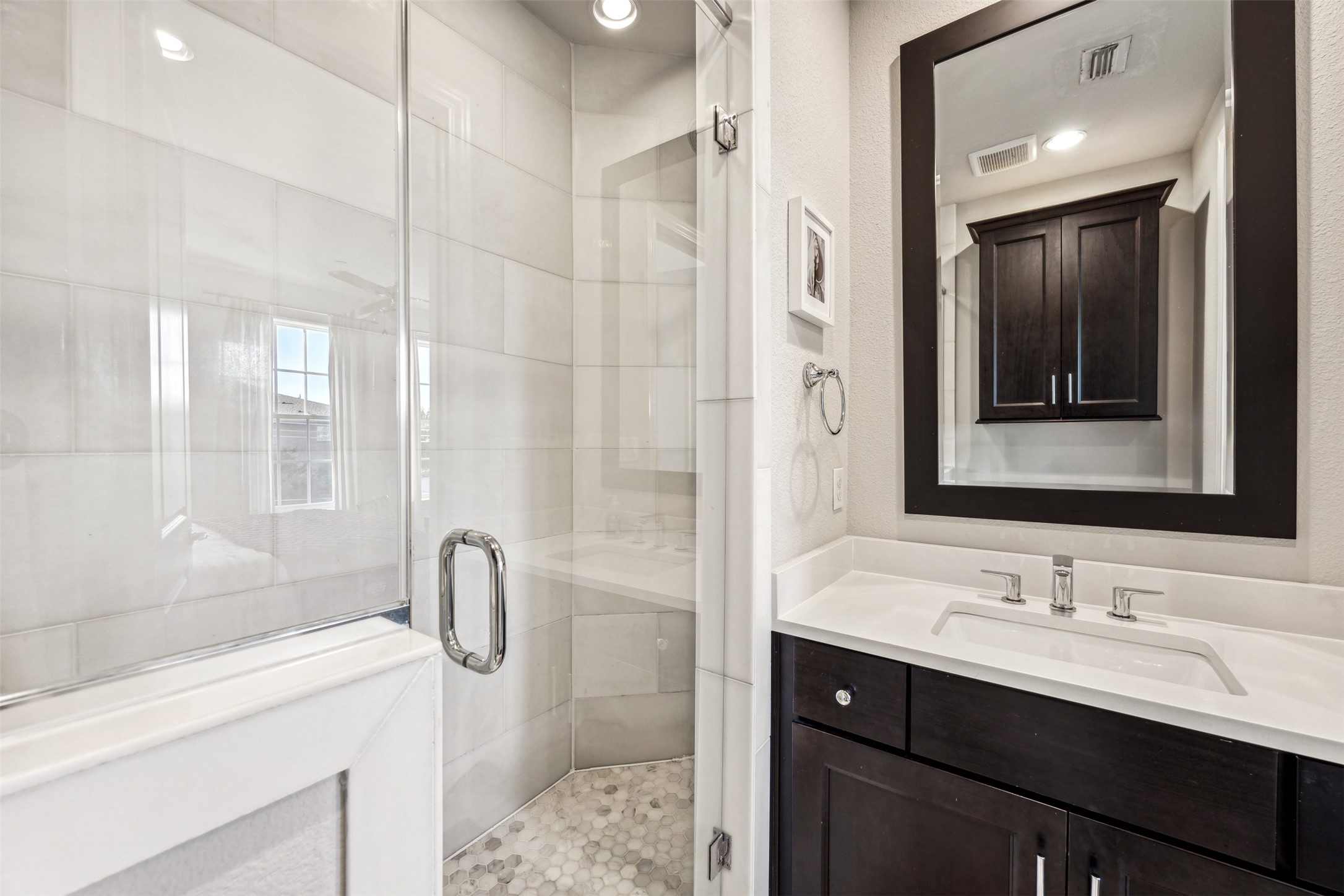 7333 Valley View Lane Dallas TX 75240