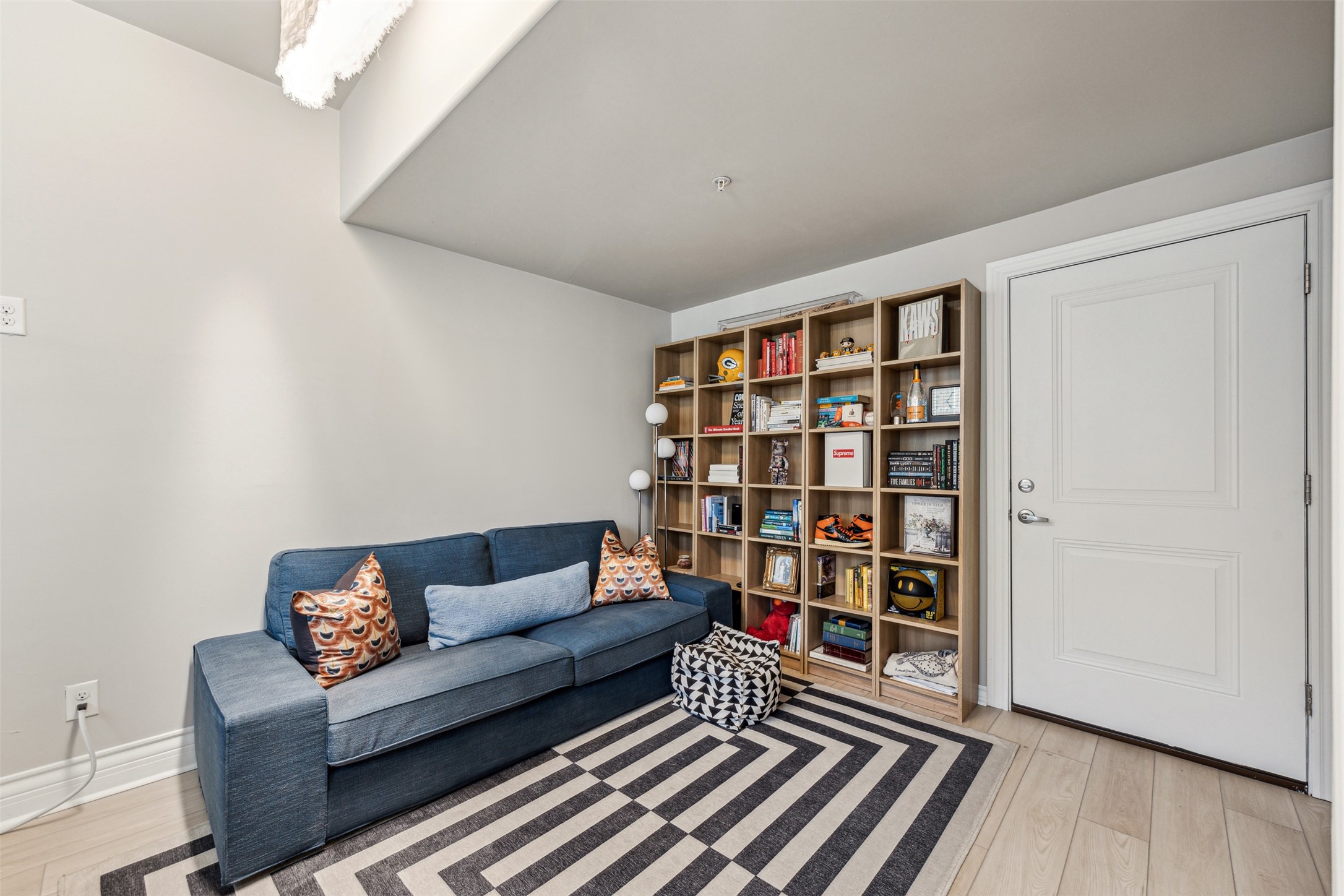 7333 Valley View Lane Dallas TX 75240