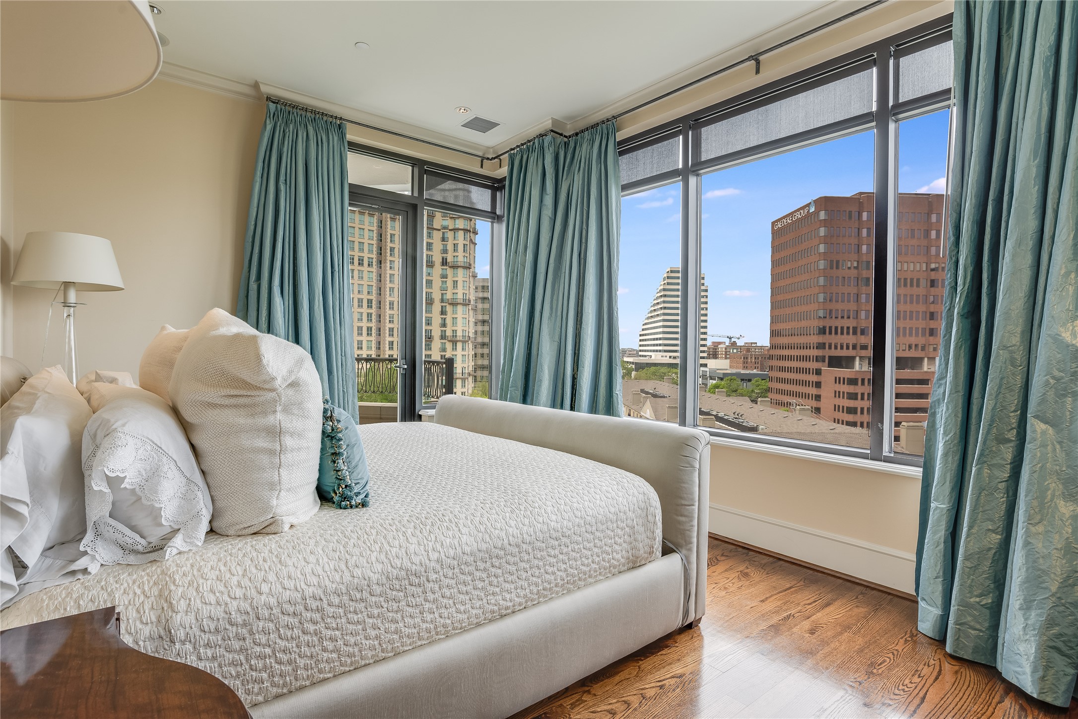3505 Turtle Creek Boulevard Dallas TX 75219