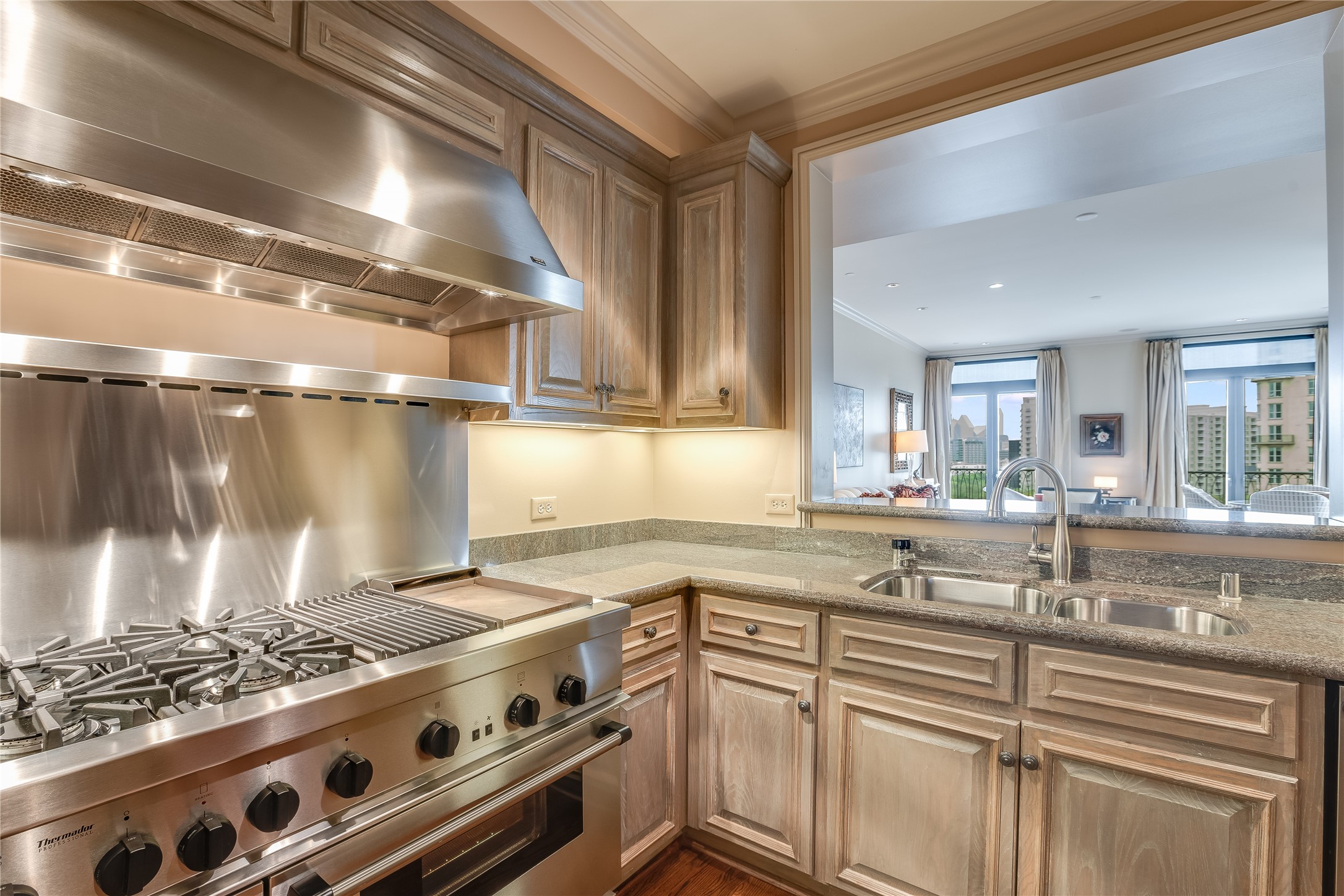 3505 Turtle Creek Boulevard Dallas TX 75219