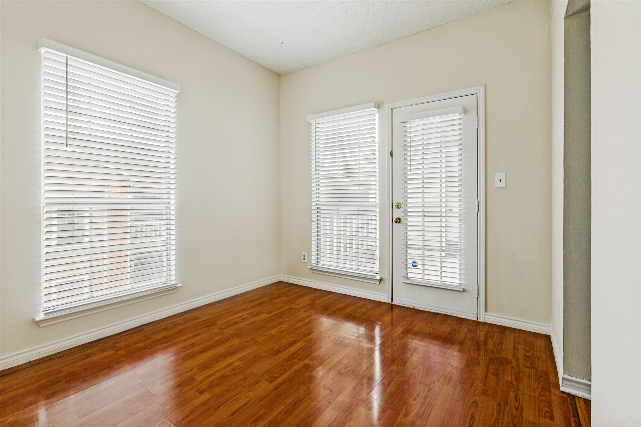 8600 Coppertowne Lane Dallas TX 75243