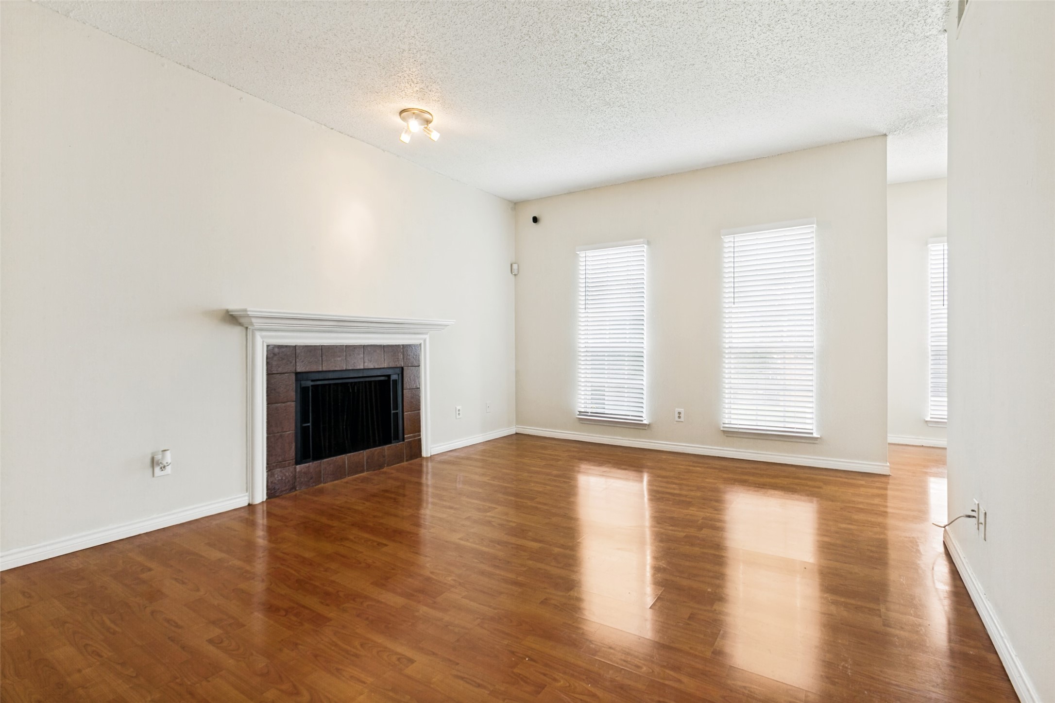 8600 Coppertowne Lane Dallas TX 75243
