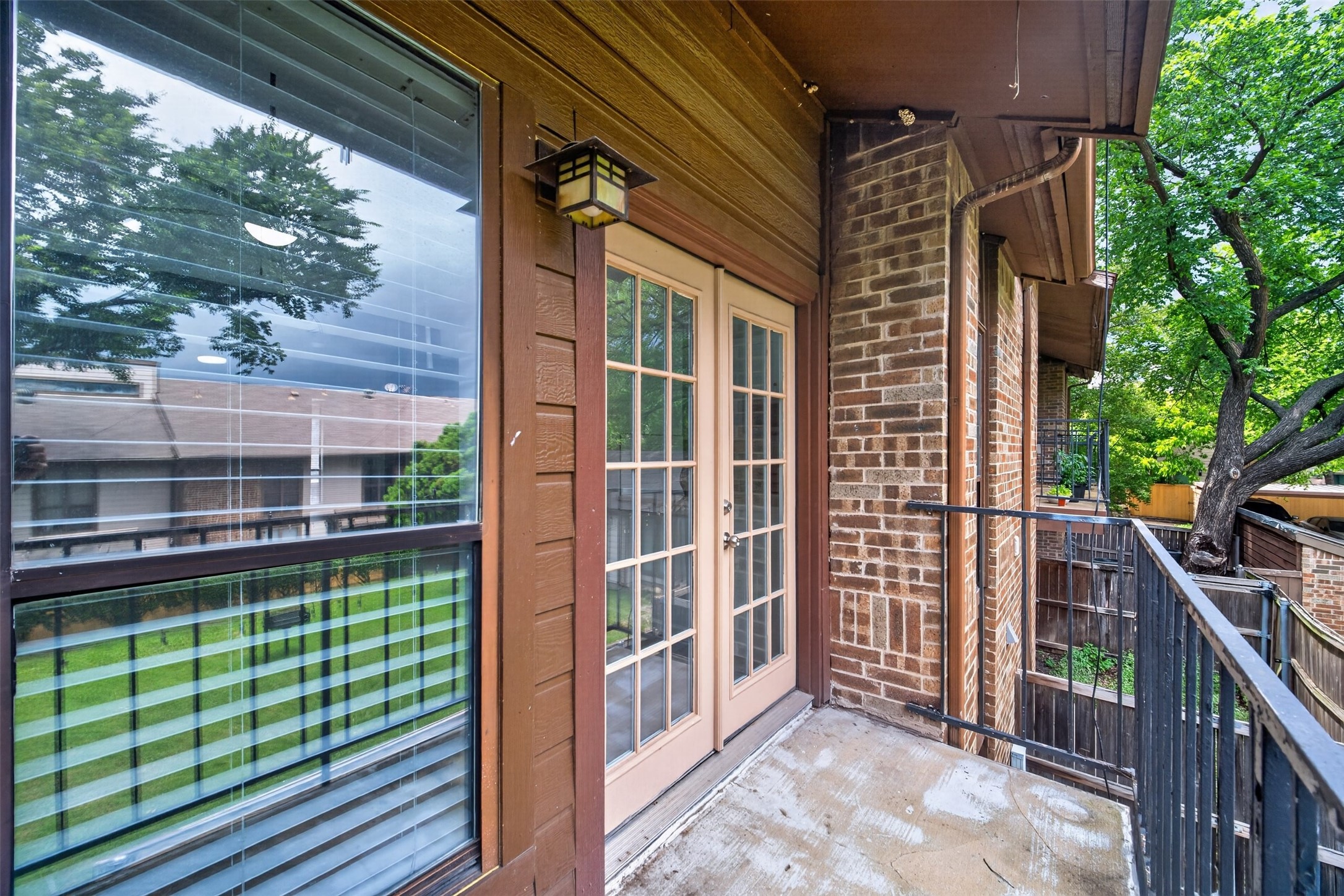 7522 Holly Hill Drive Dallas TX 75231