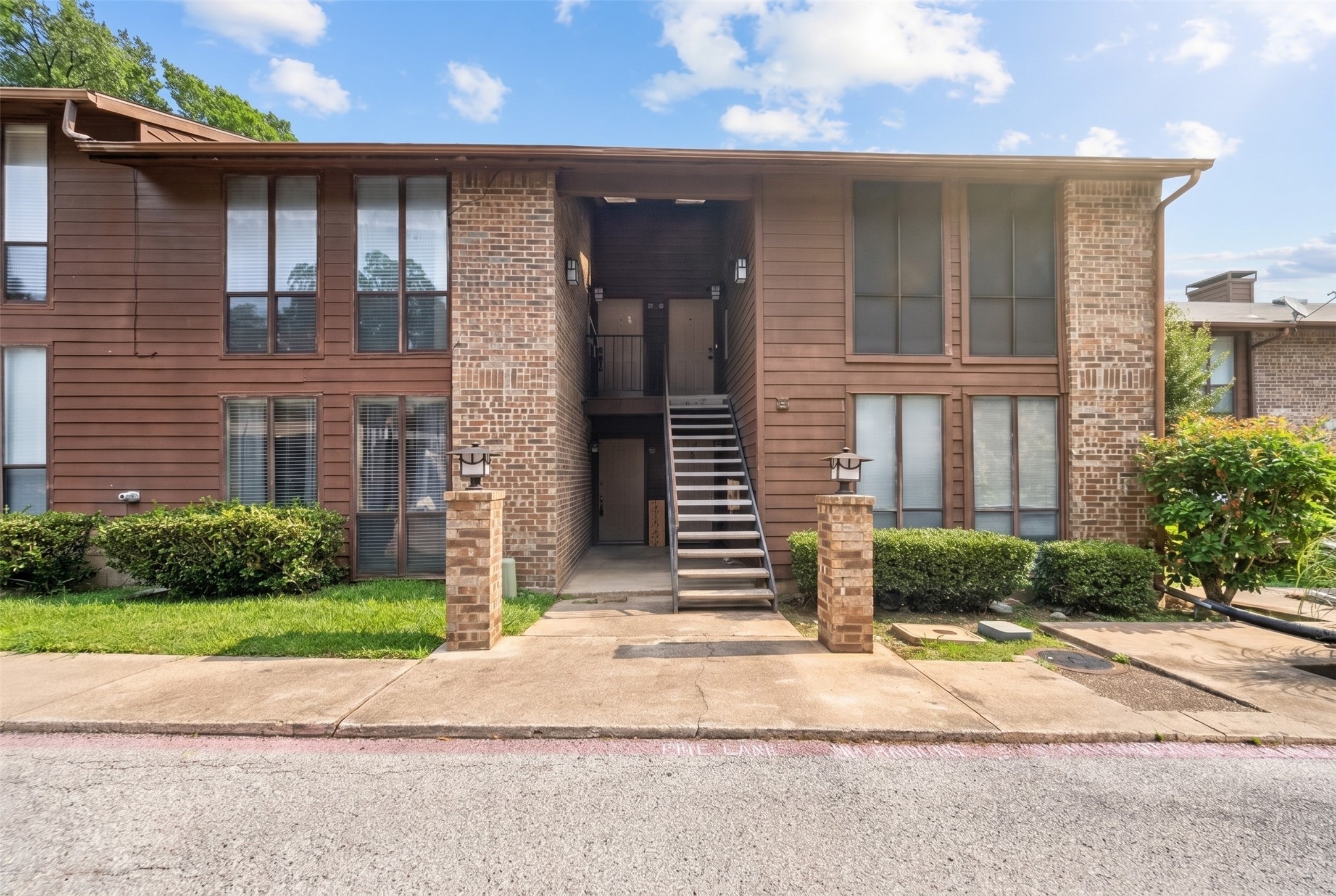 7522 Holly Hill Drive Dallas TX 75231