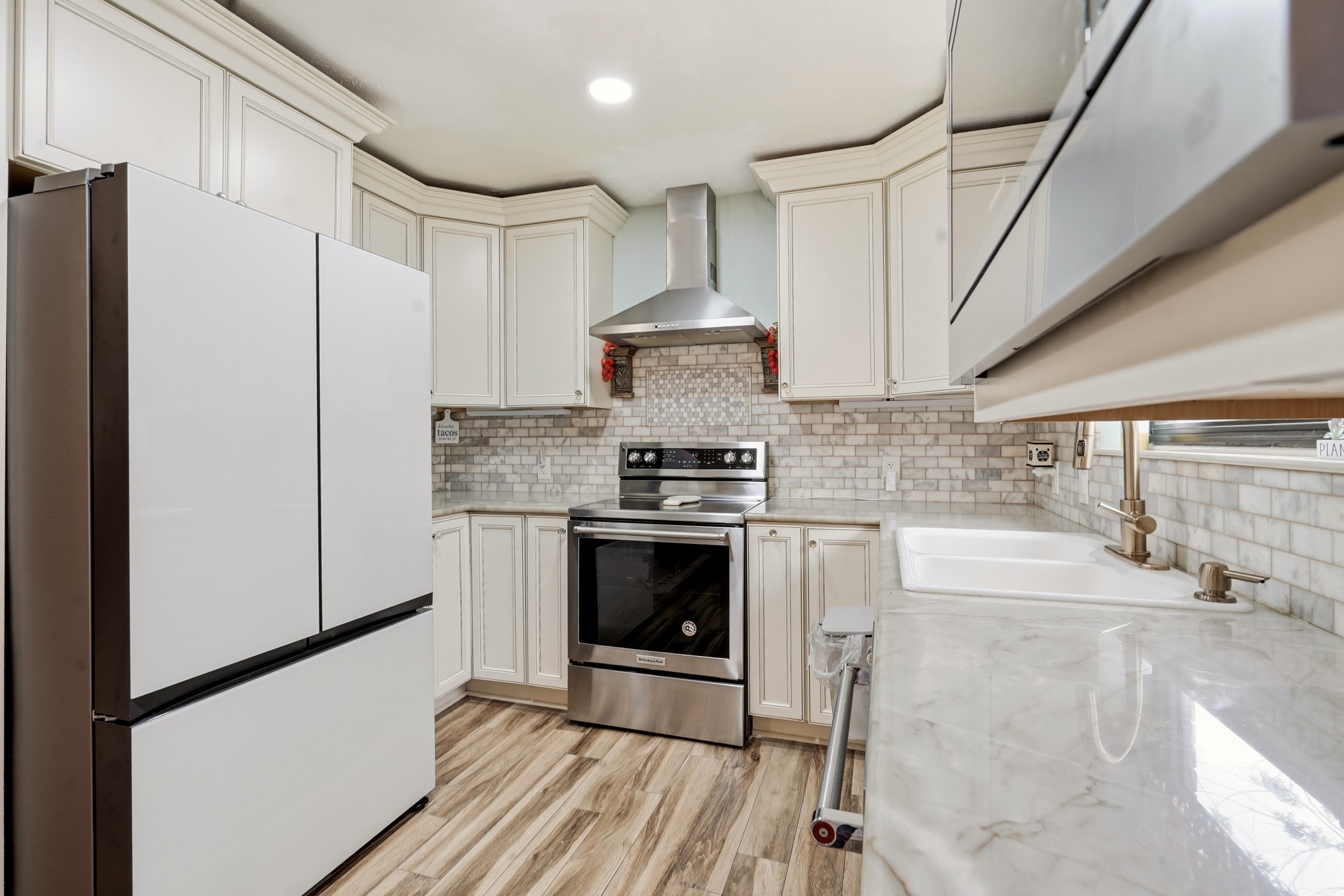 5860 Marina Drive Garland TX 75043