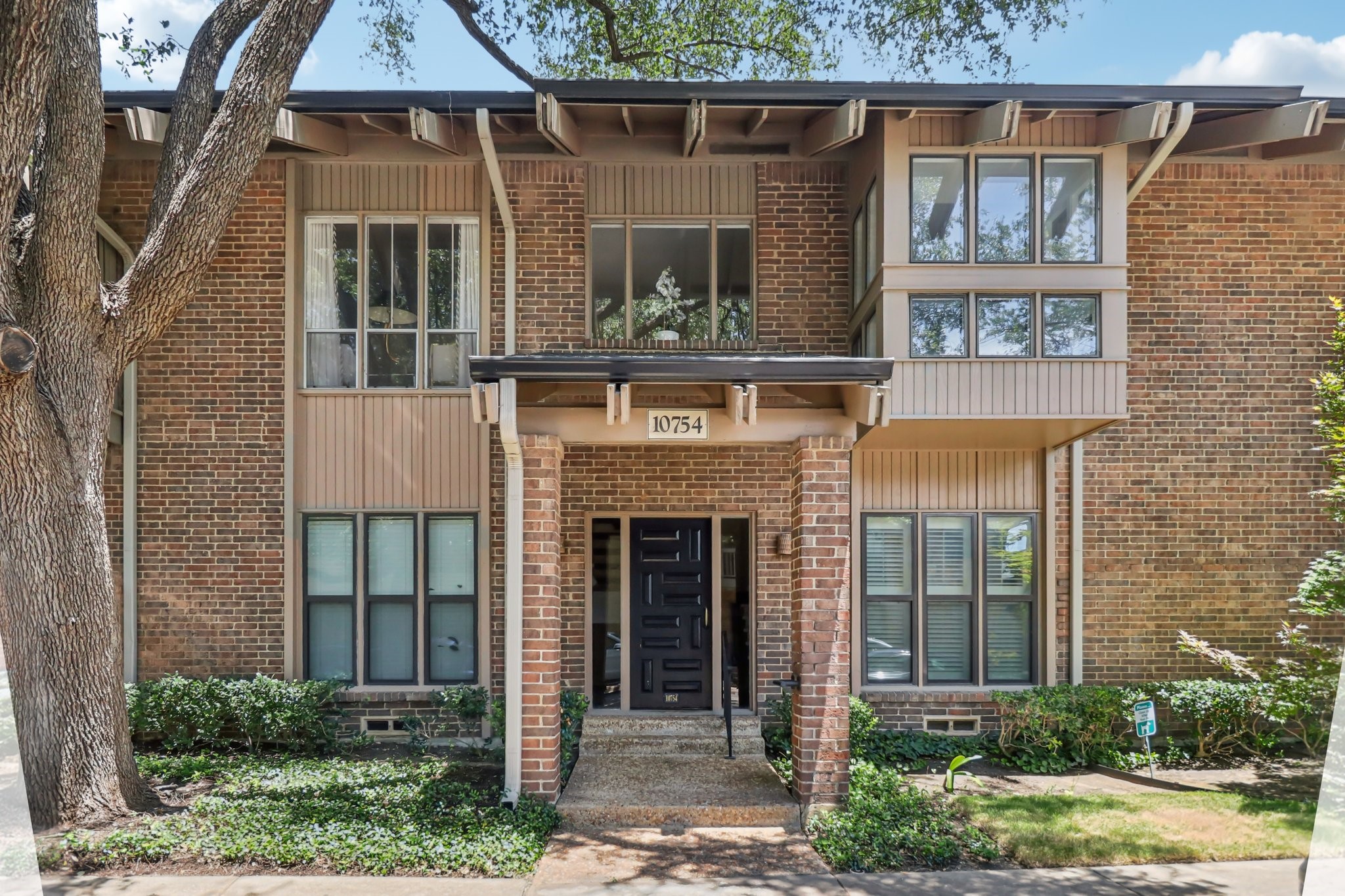 10754 Villager Road Dallas TX 75230