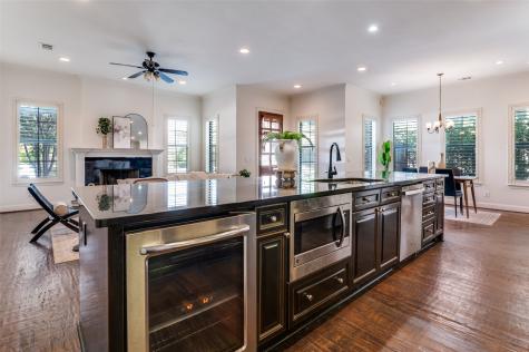 1120 Hemingway Lane Irving TX 75063