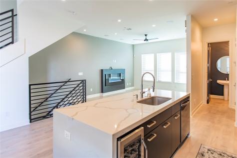 2000 Park Avenue Dallas TX 75215