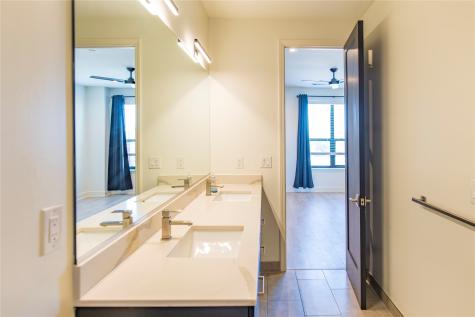2000 Park Avenue Dallas TX 75215