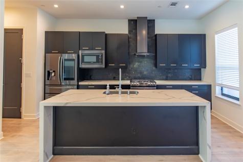 2000 Park Avenue Dallas TX 75215