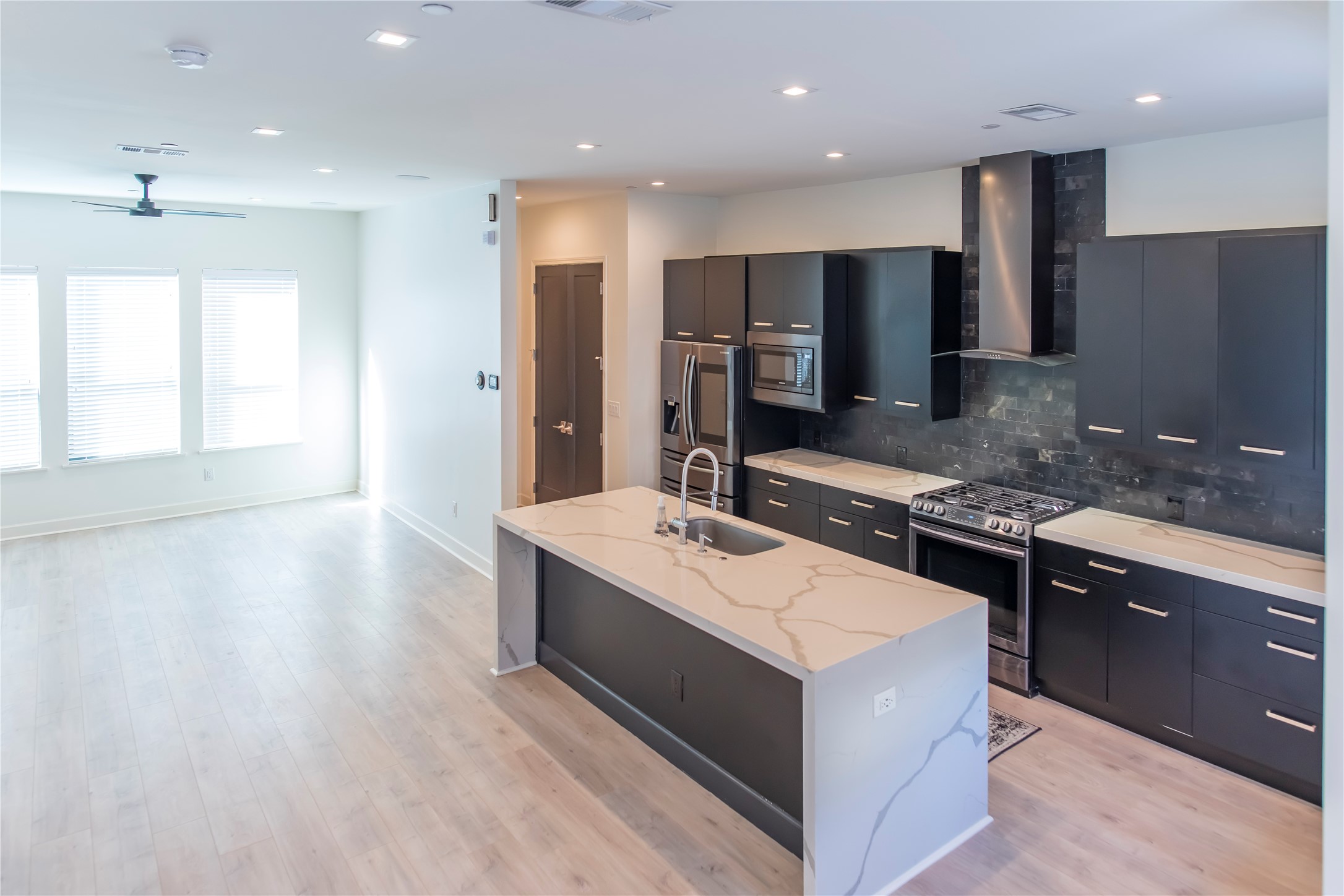2000 Park Avenue Dallas TX 75215