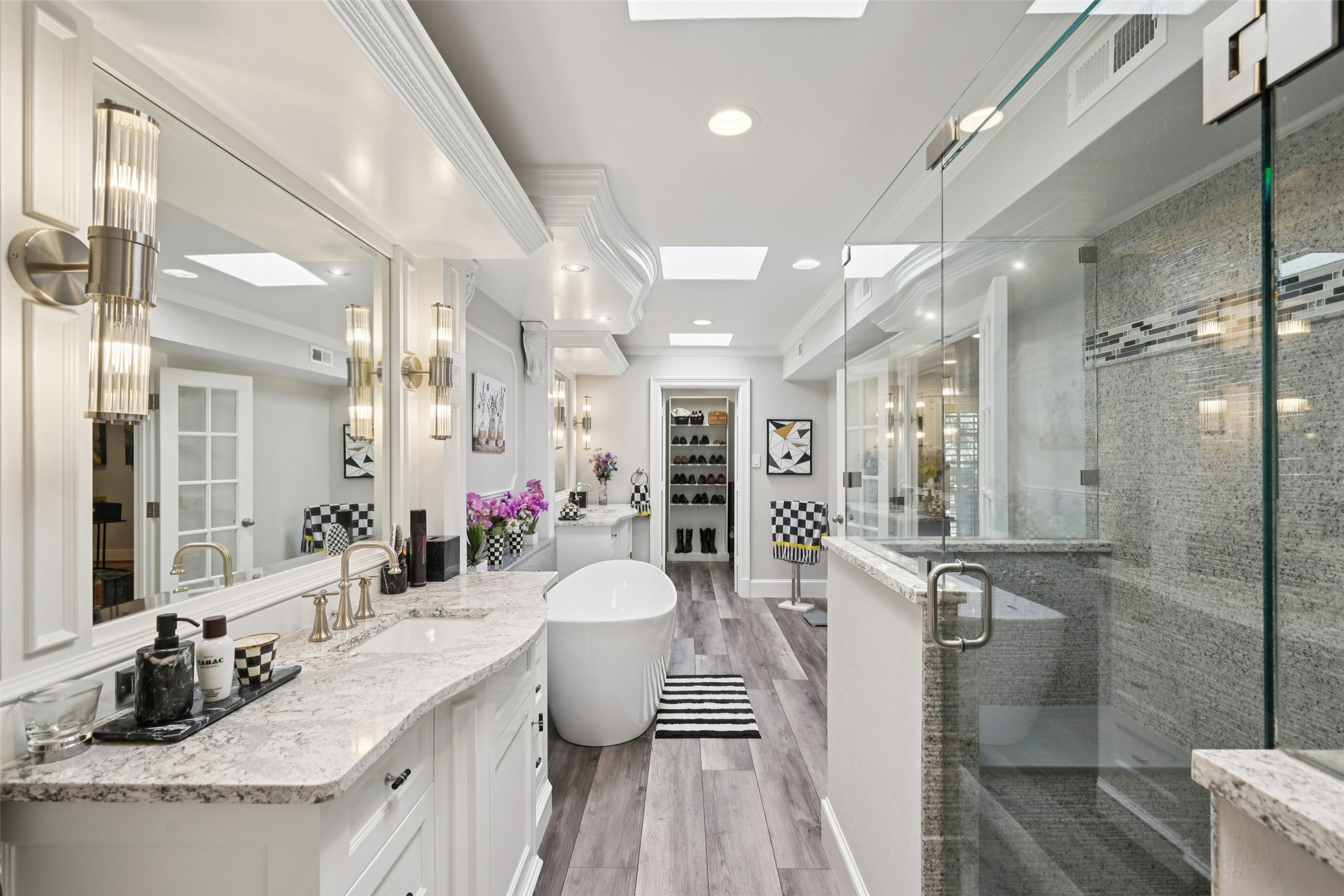 4656 Christopher Place Dallas TX 75204