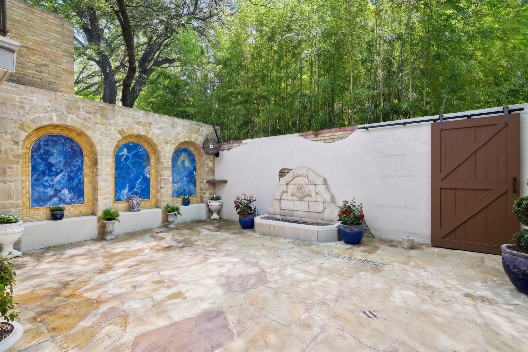 4656 Christopher Place Dallas TX 75204