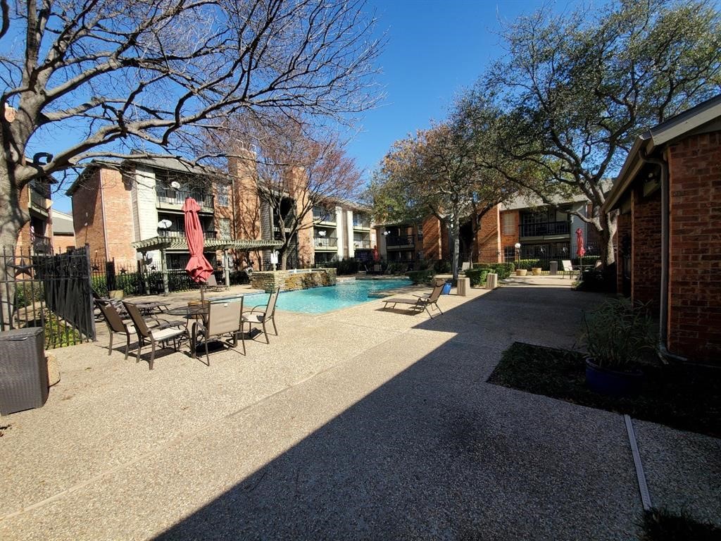 18333 Roehampton Drive Dallas TX 75252