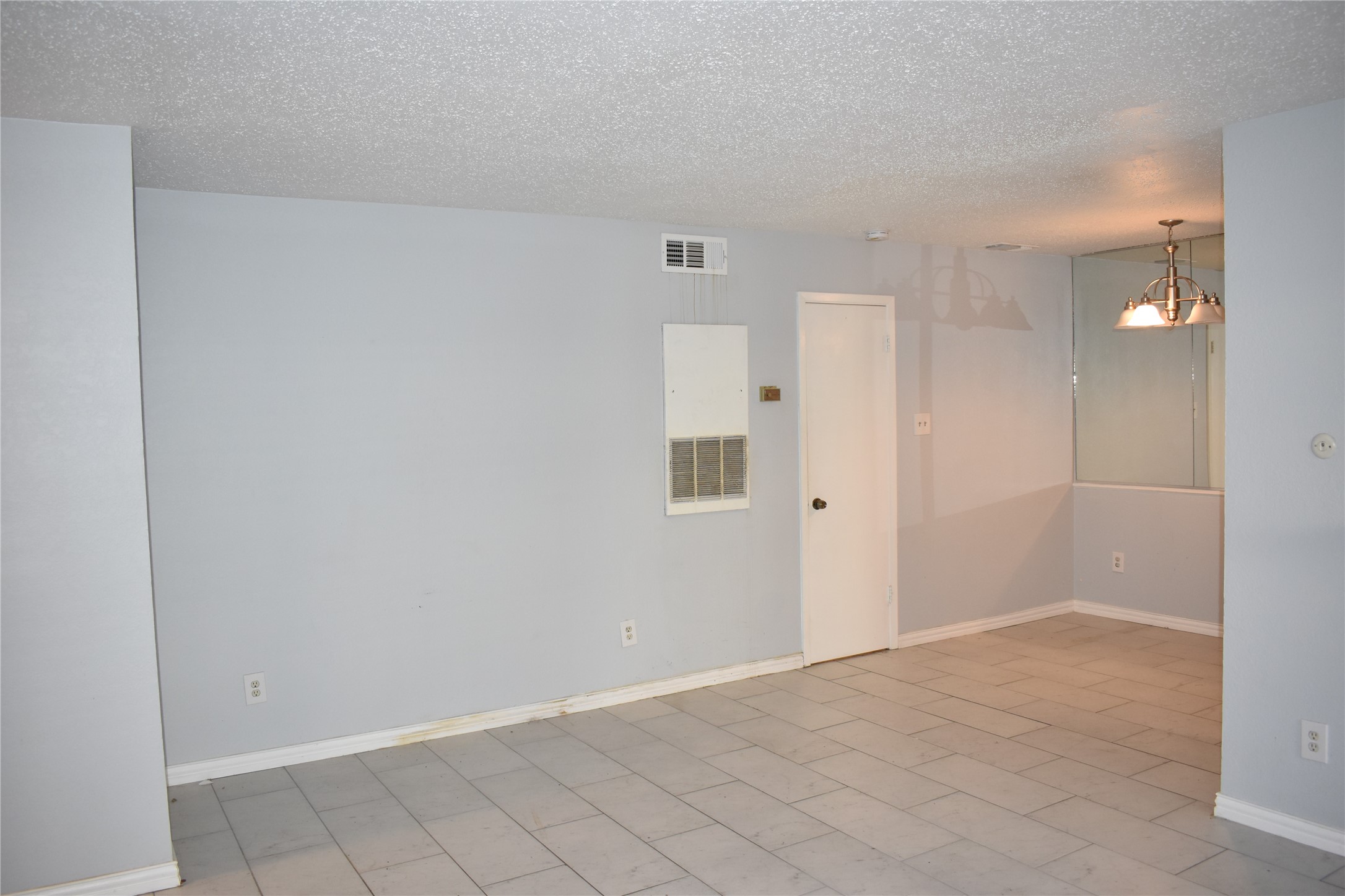 5981 Arapaho Road Dallas TX 75248