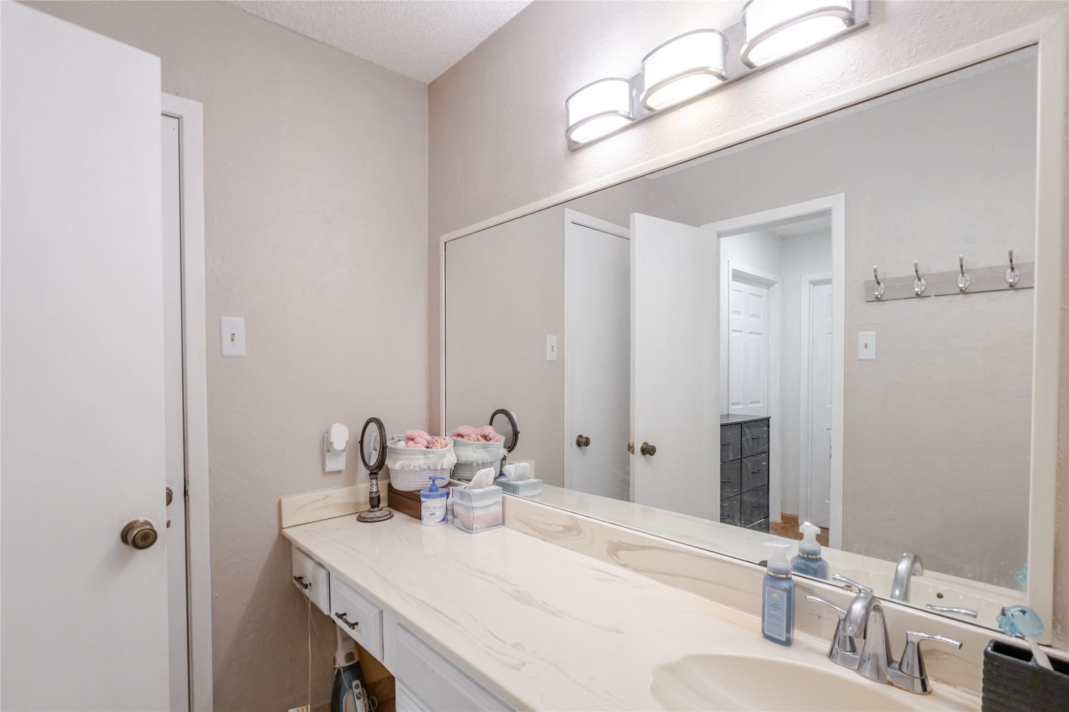 857 Dublin Drive Richardson TX 75080