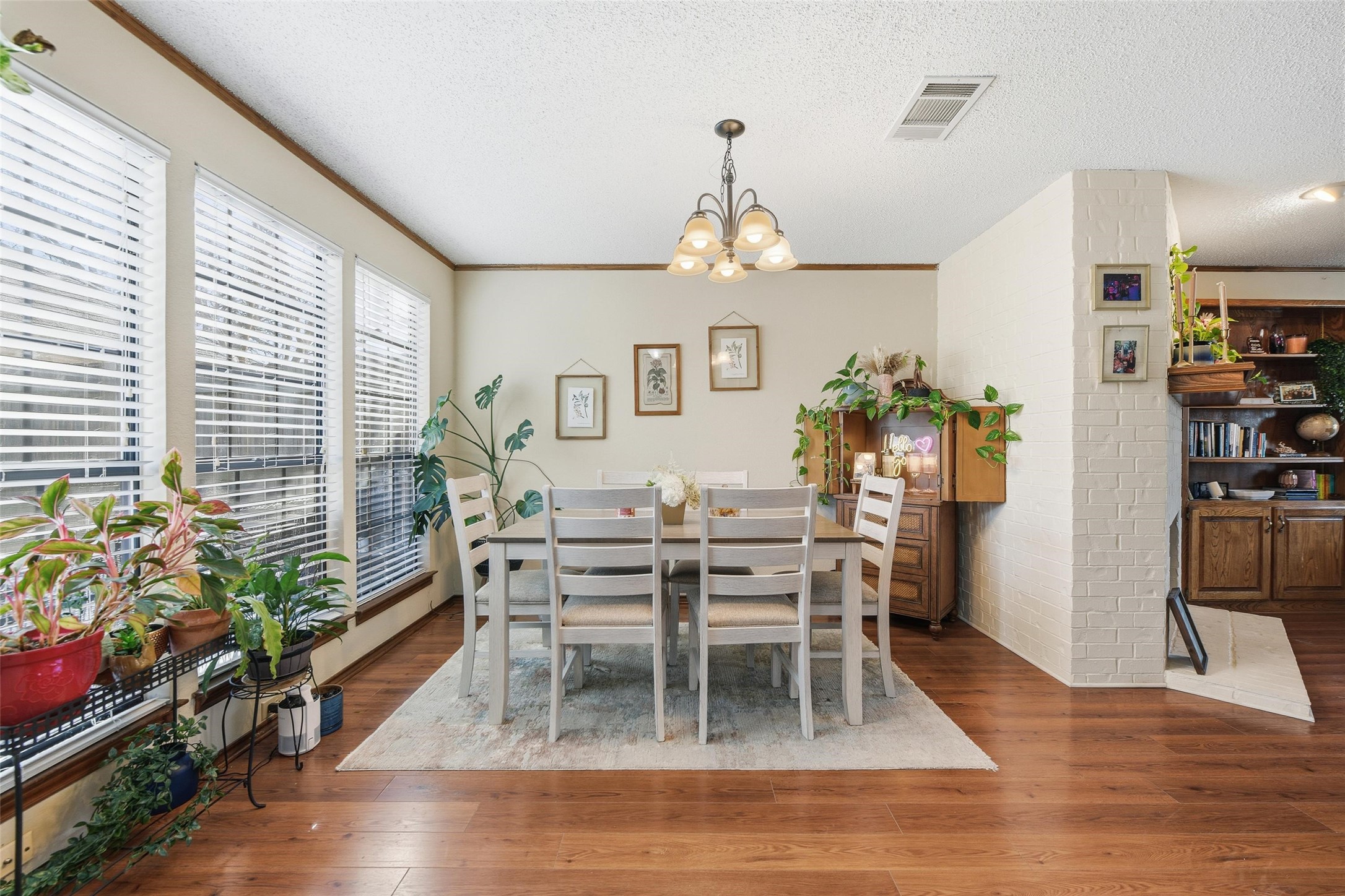 611 Windgate Court Arlington TX 76012
