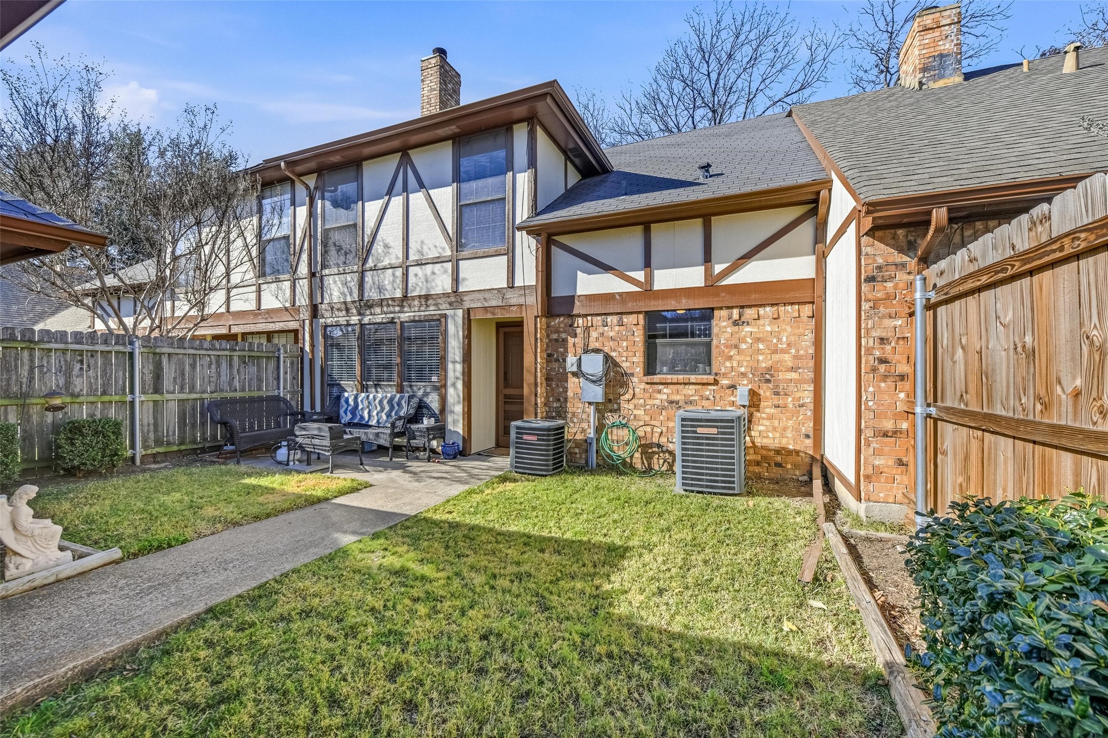611 Windgate Court Arlington TX 76012