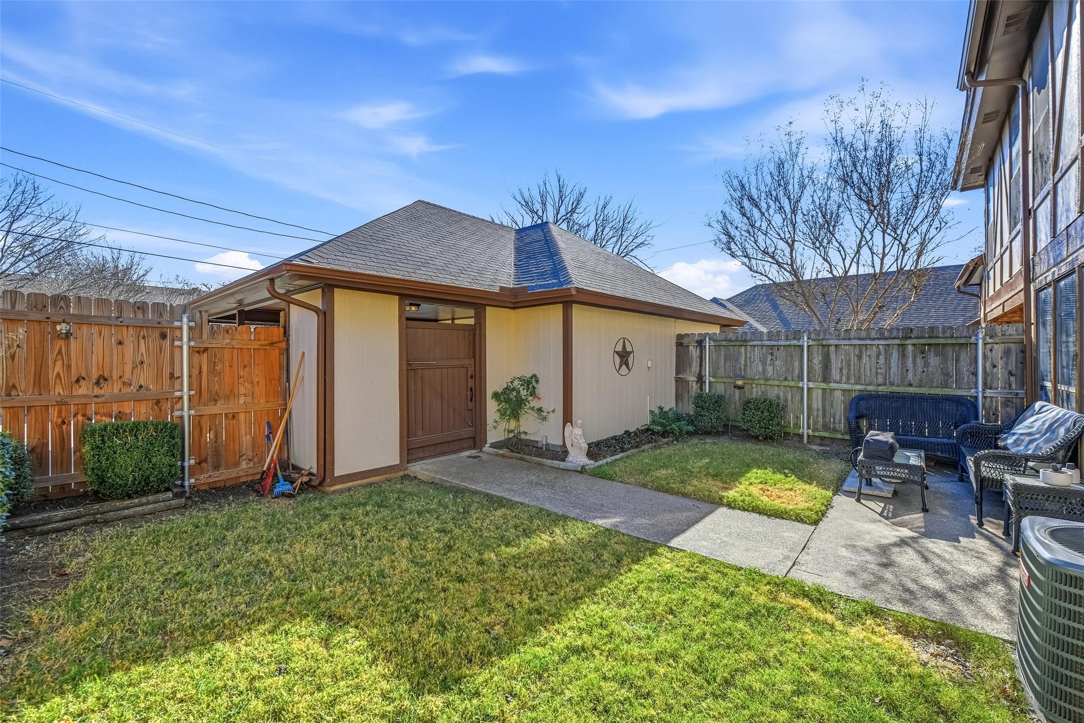 611 Windgate Court Arlington TX 76012