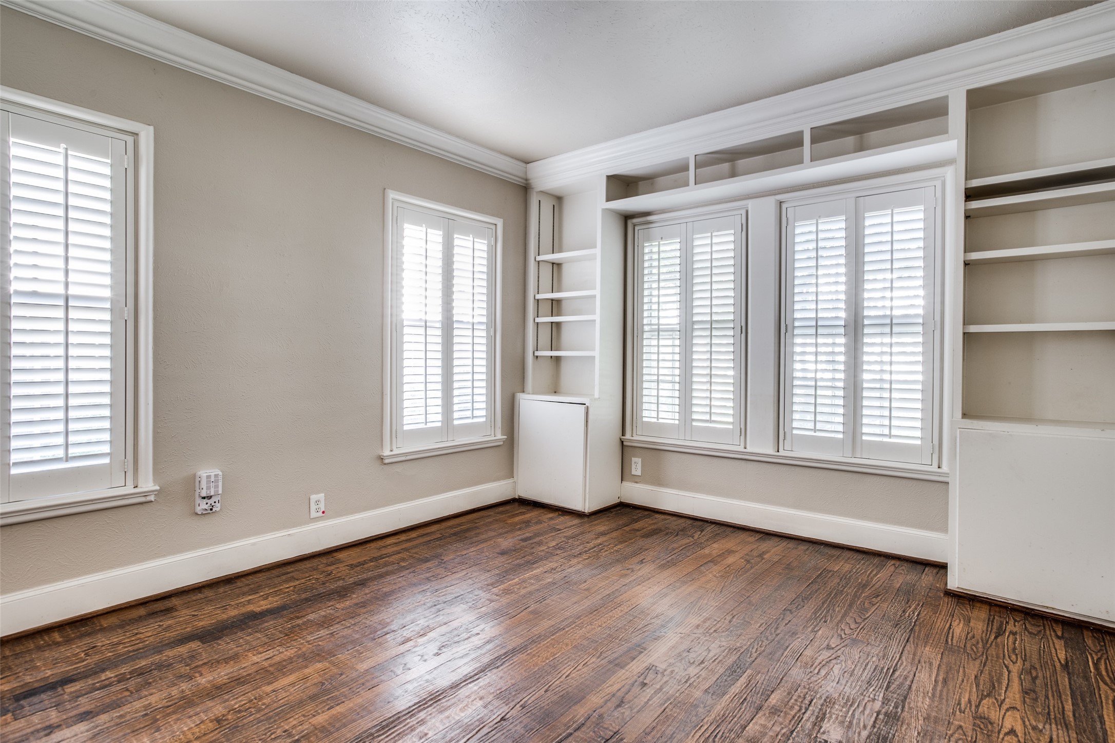 4558 Roland Avenue Highland Park TX 75219