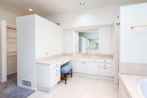 5805 Farquhar Lane Dallas TX 75209