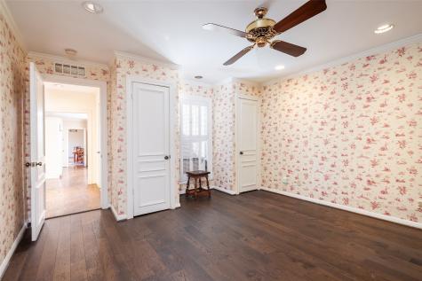 5805 Farquhar Lane Dallas TX 75209