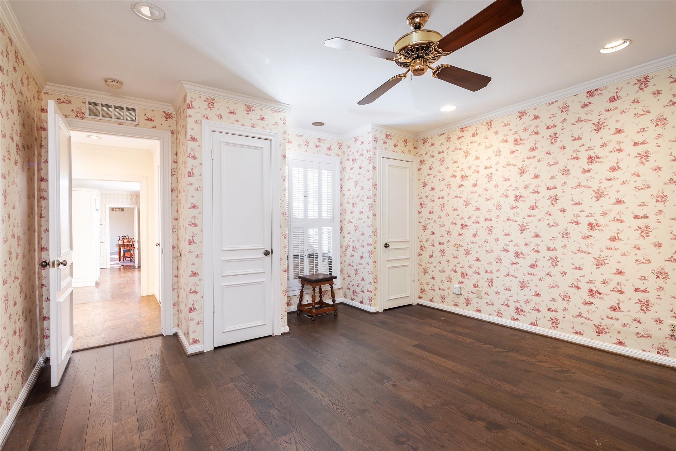 5805 Farquhar Lane Dallas TX 75209