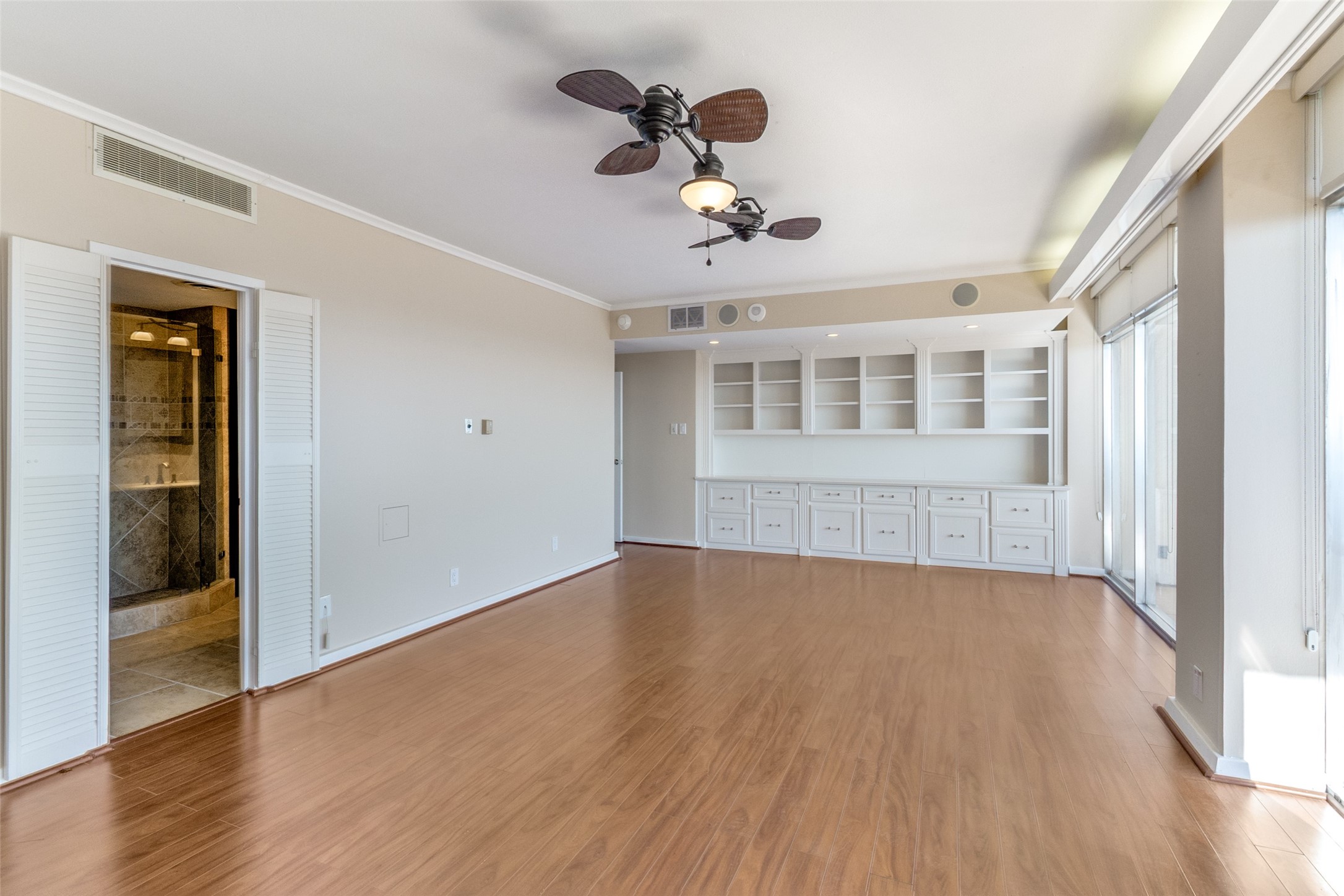 6211 W Northwest Highway Dallas TX 75225