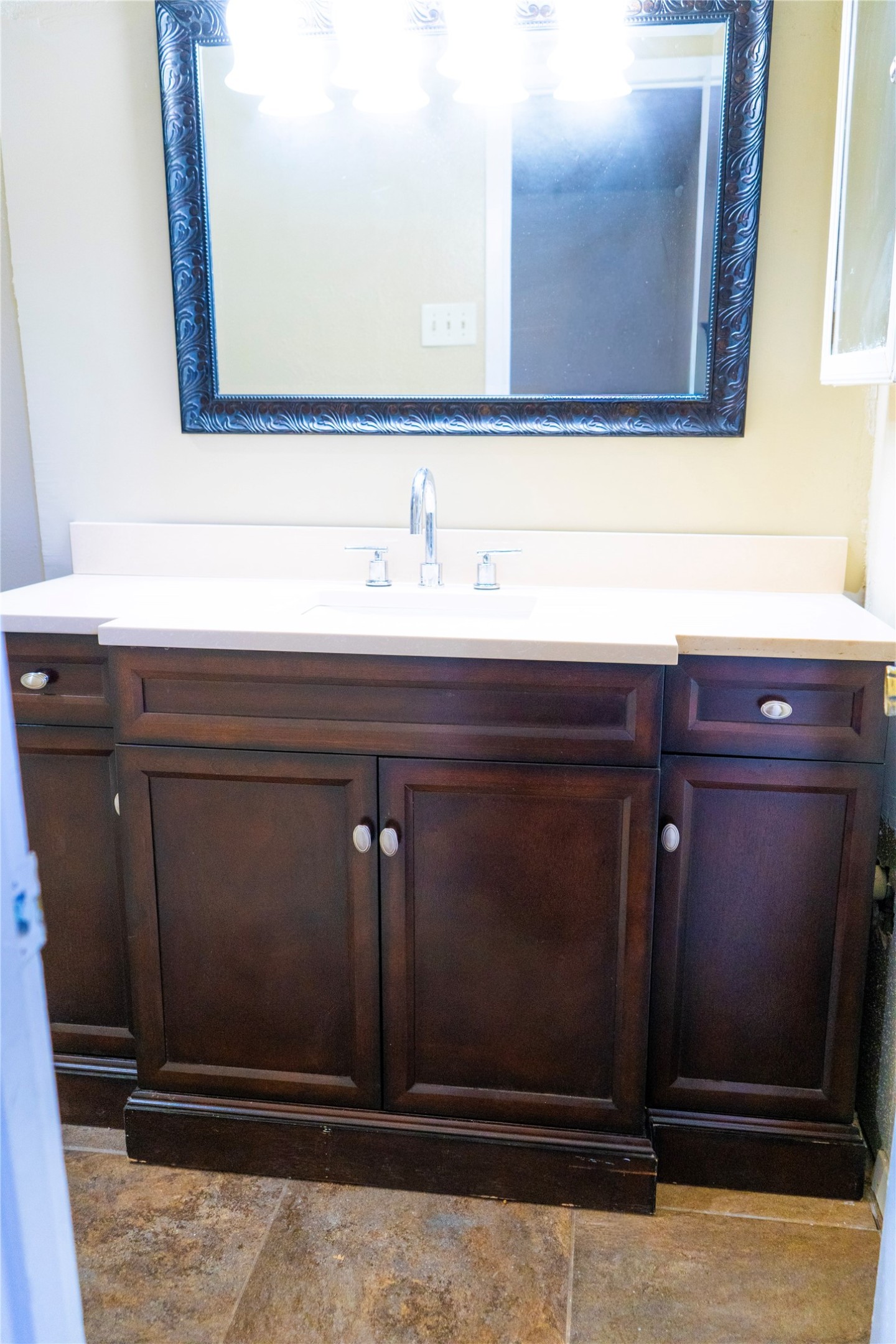 65 W Townhouse Lane Grand Prairie TX 75052