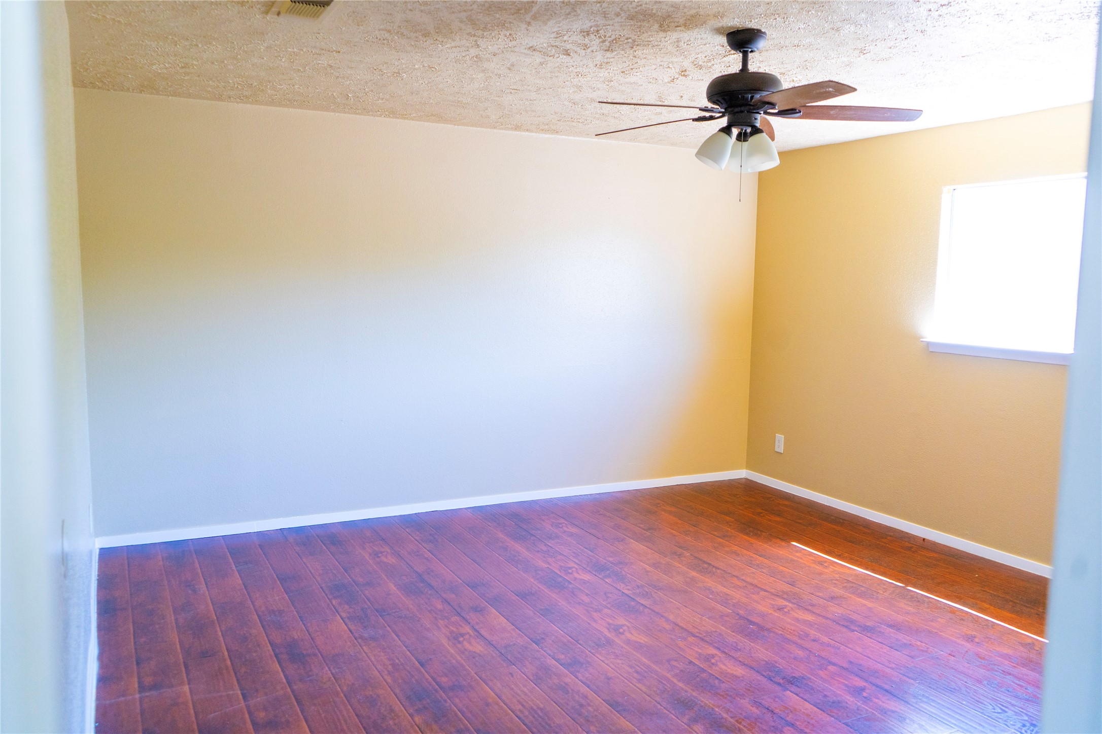 65 W Townhouse Lane Grand Prairie TX 75052