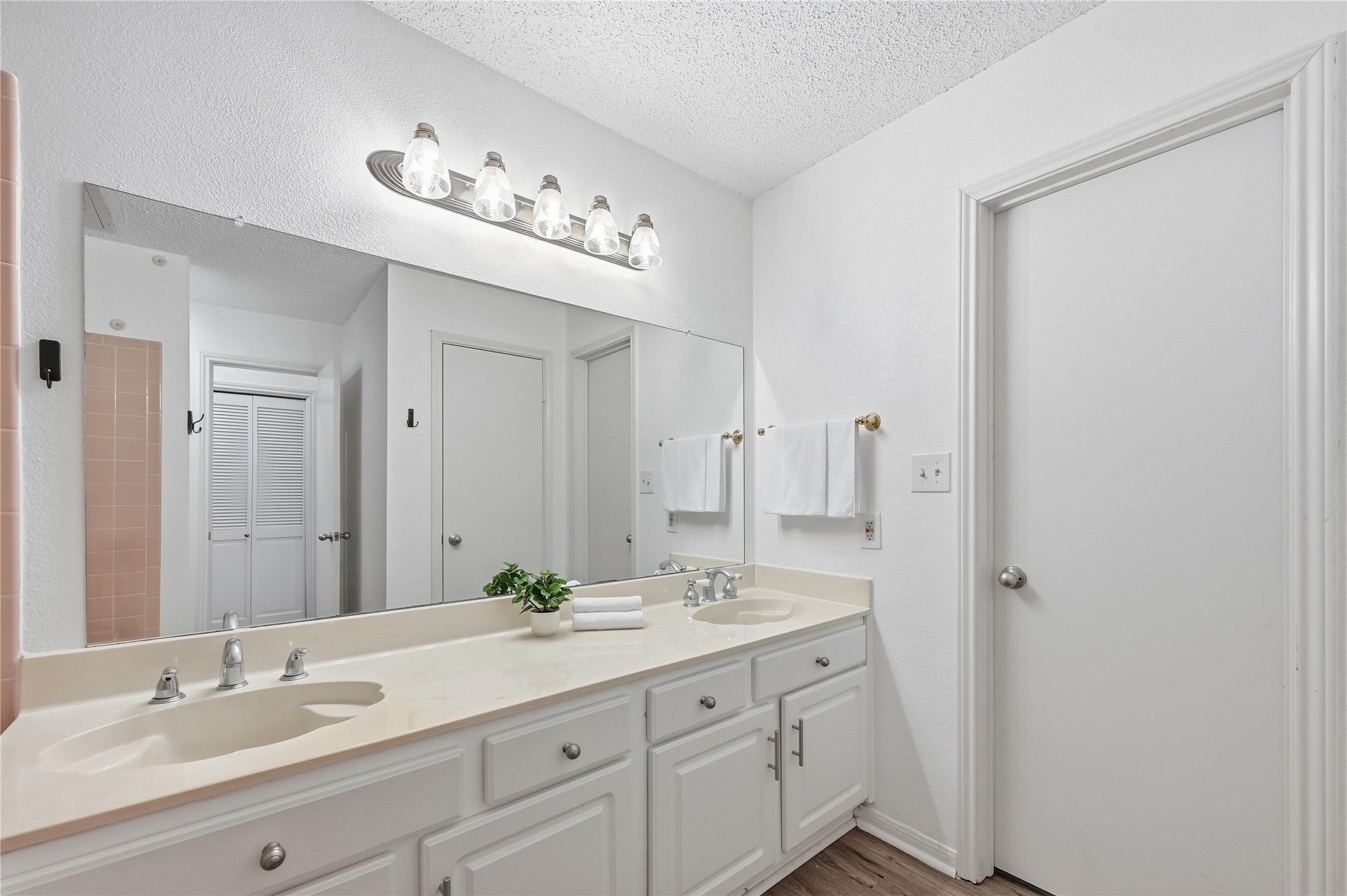 8600 Coppertowne Lane Dallas TX 75243