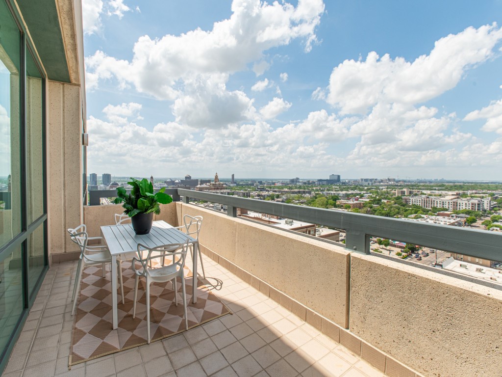 3111 Welborn Street Dallas TX 75219