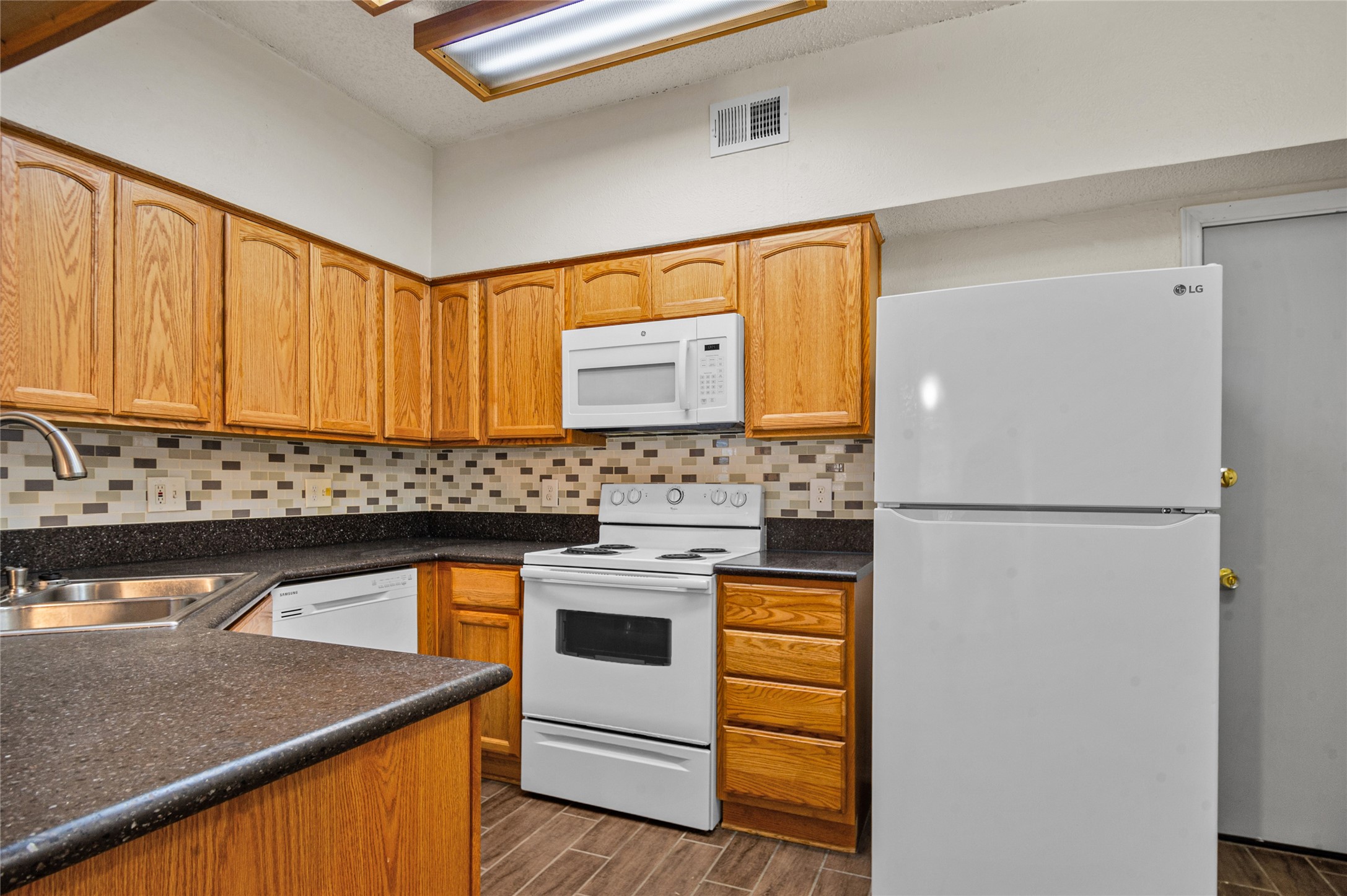 1700 Amelia Court Plano TX 75075