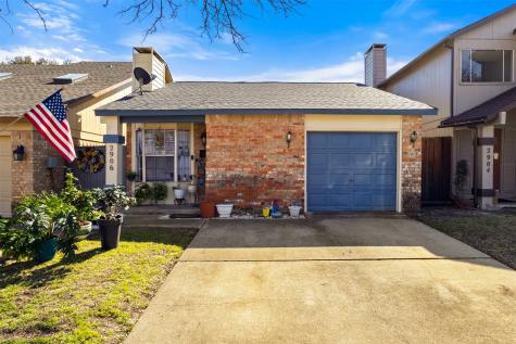2906 Antares Circle Garland TX 75044