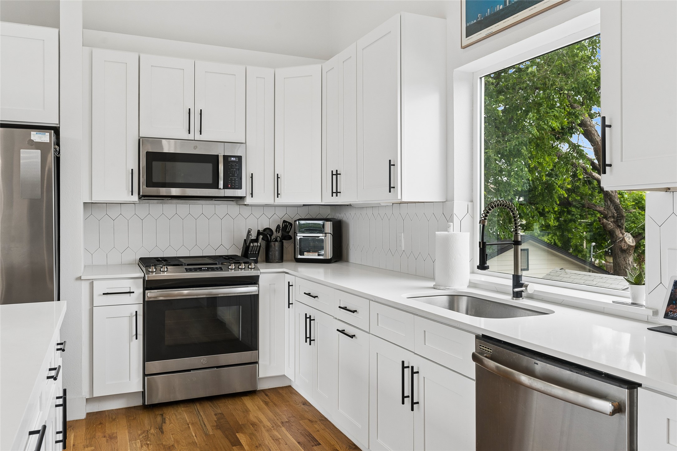 2611 Hondo Avenue Dallas TX 75219