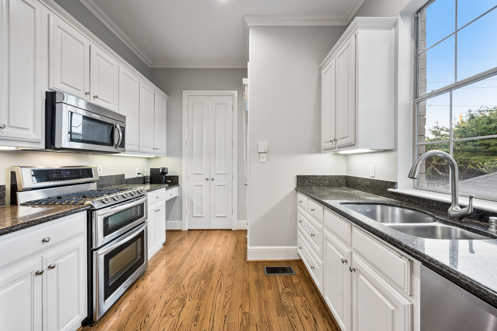 4504 Bowser Avenue Dallas TX 75219