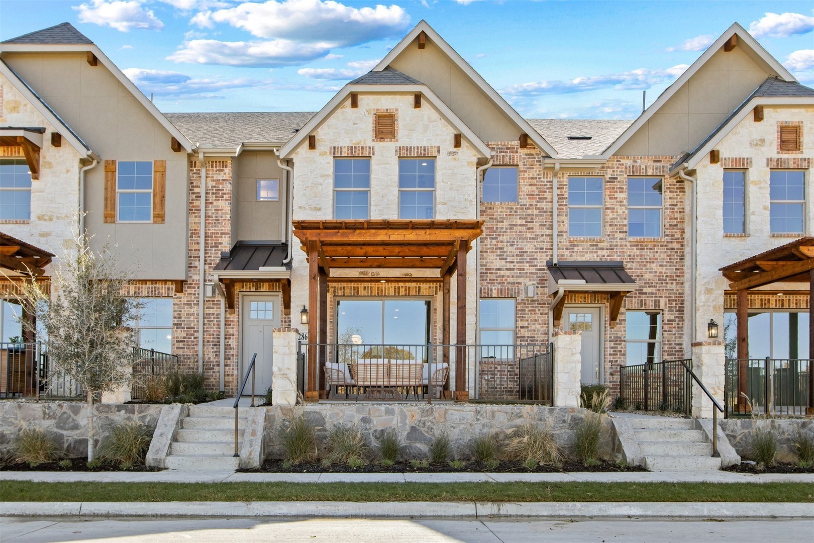 1232 Armstrong The Colony TX 75056