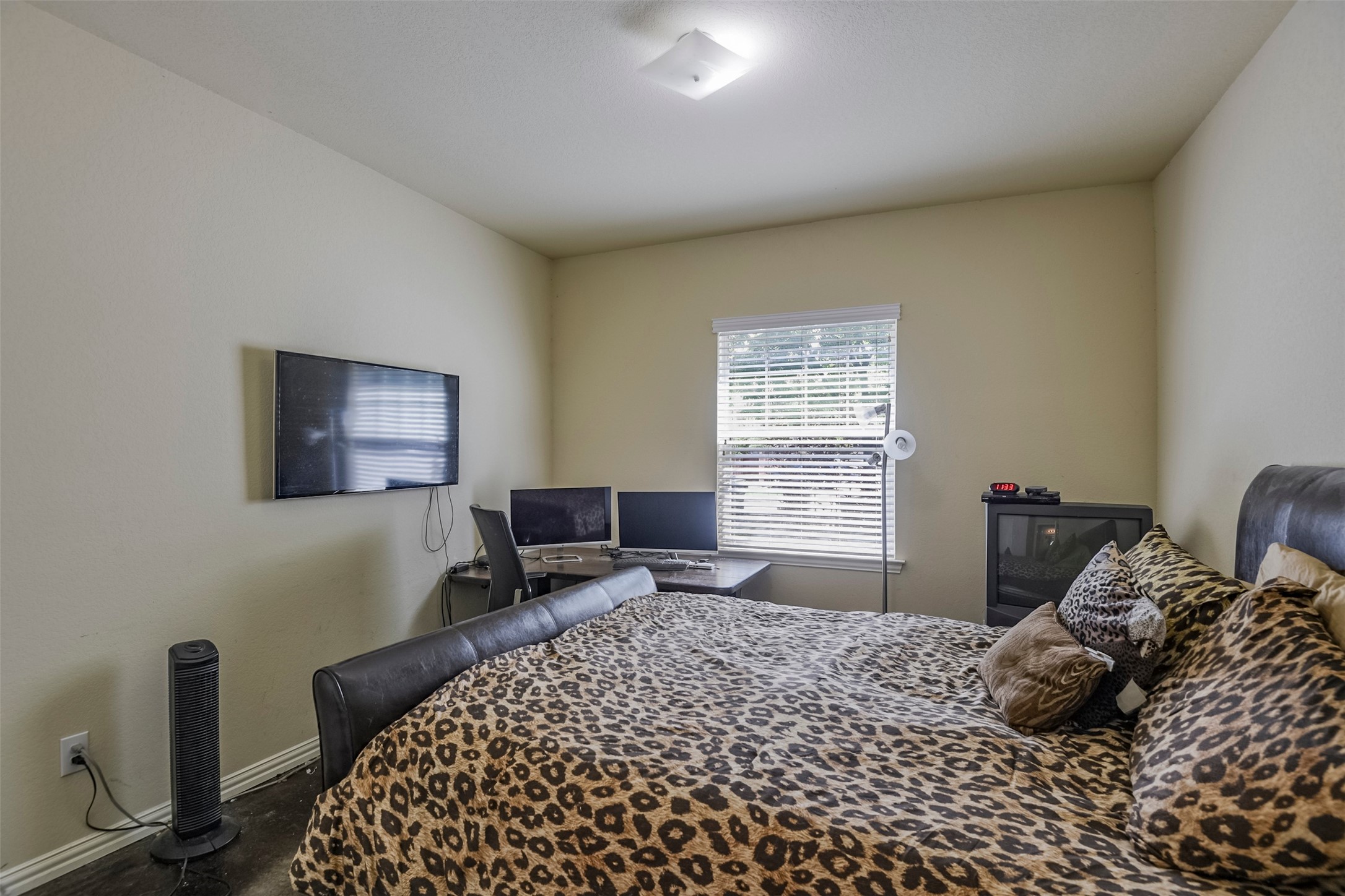 714 N Center Street Arlington TX 76011