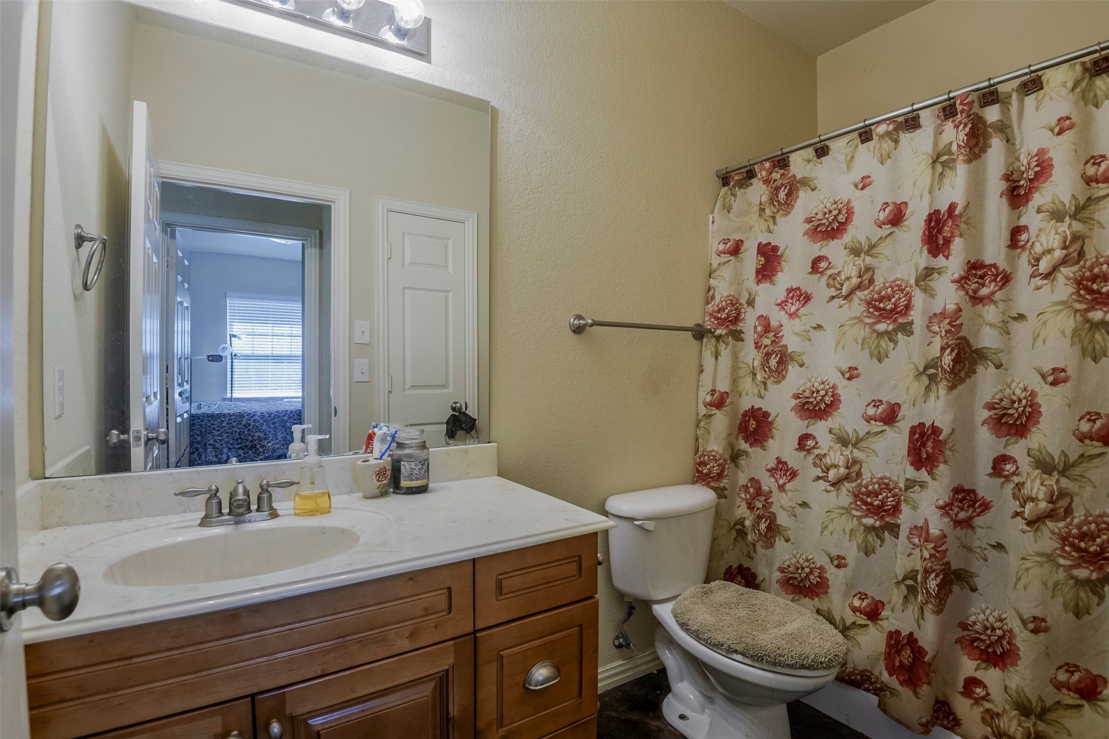 714 N Center Street Arlington TX 76011