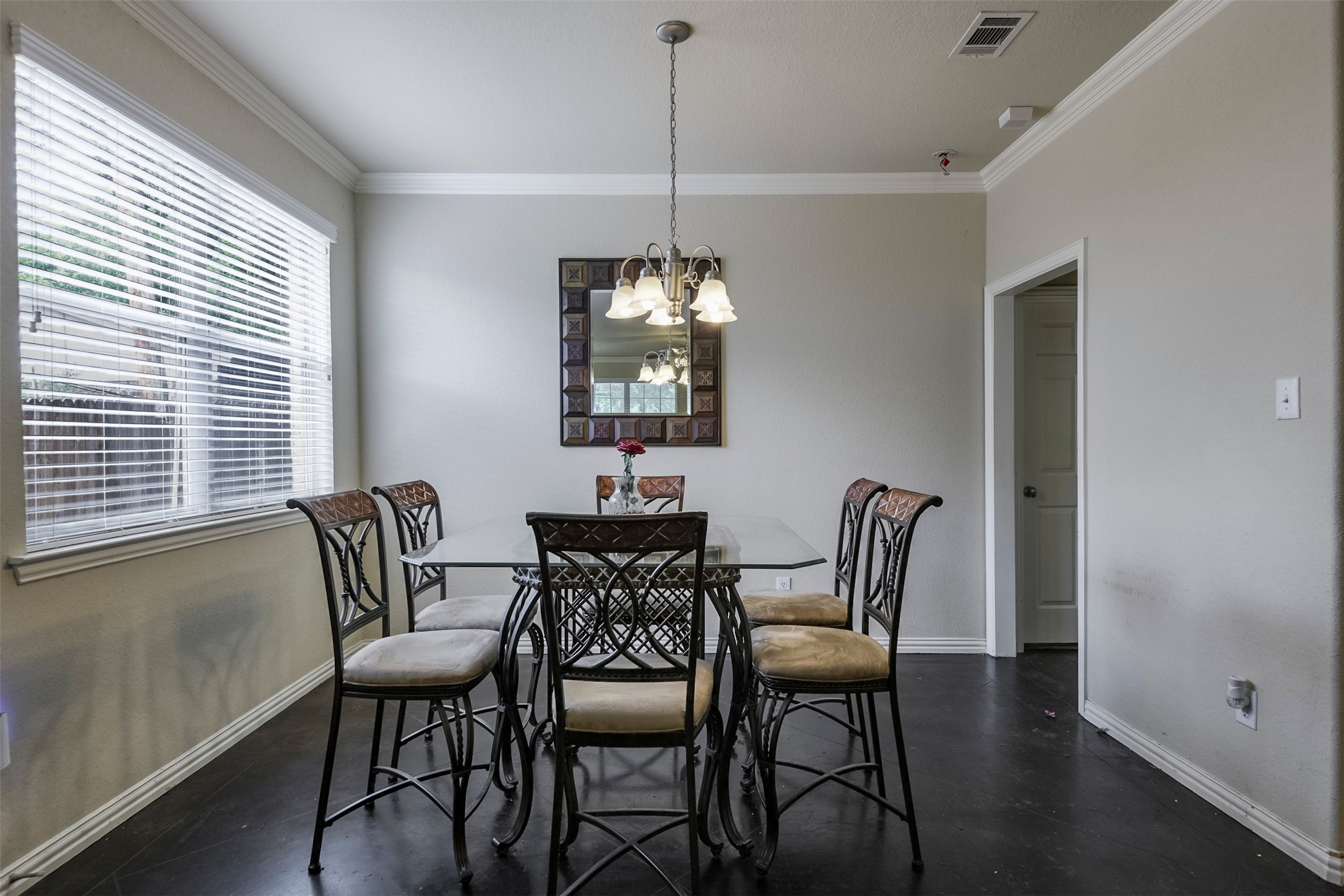 714 N Center Street Arlington TX 76011