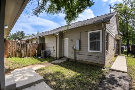 714 N Center Street Arlington TX 76011
