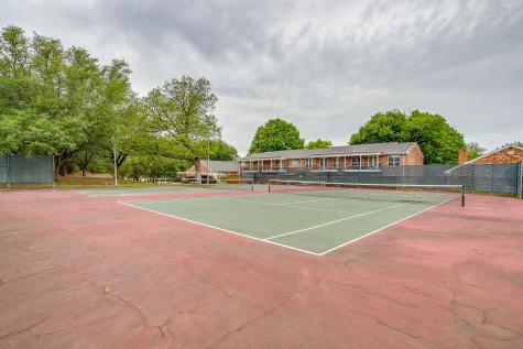 1211 Roaring Springs Road Fort Worth TX 76114