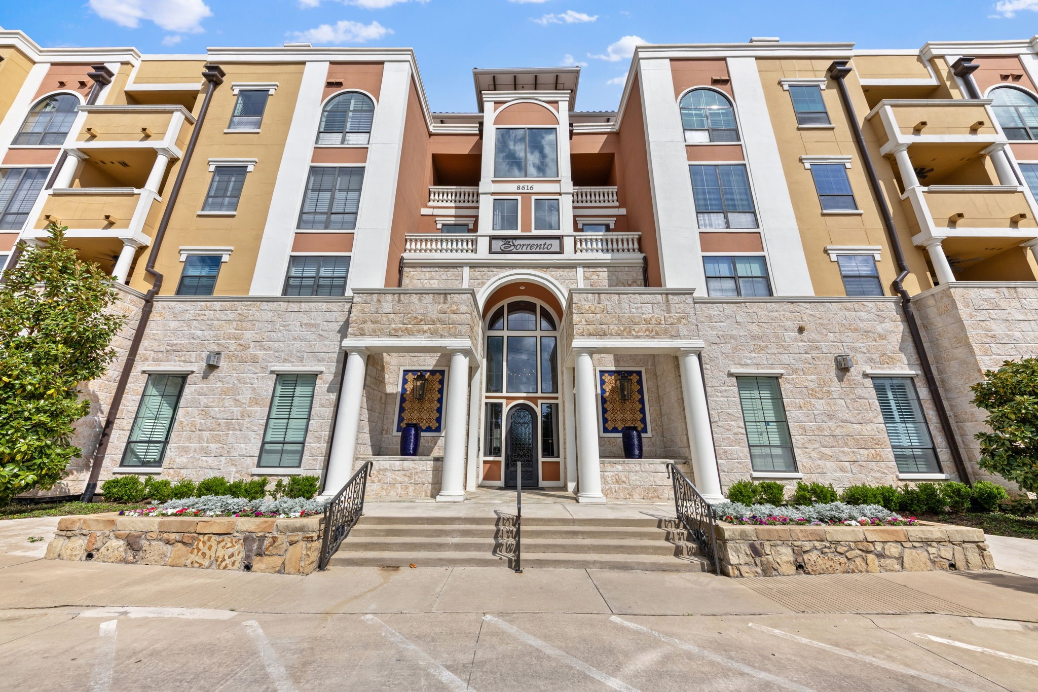 8616 Turtle Creek Boulevard Dallas TX 75225