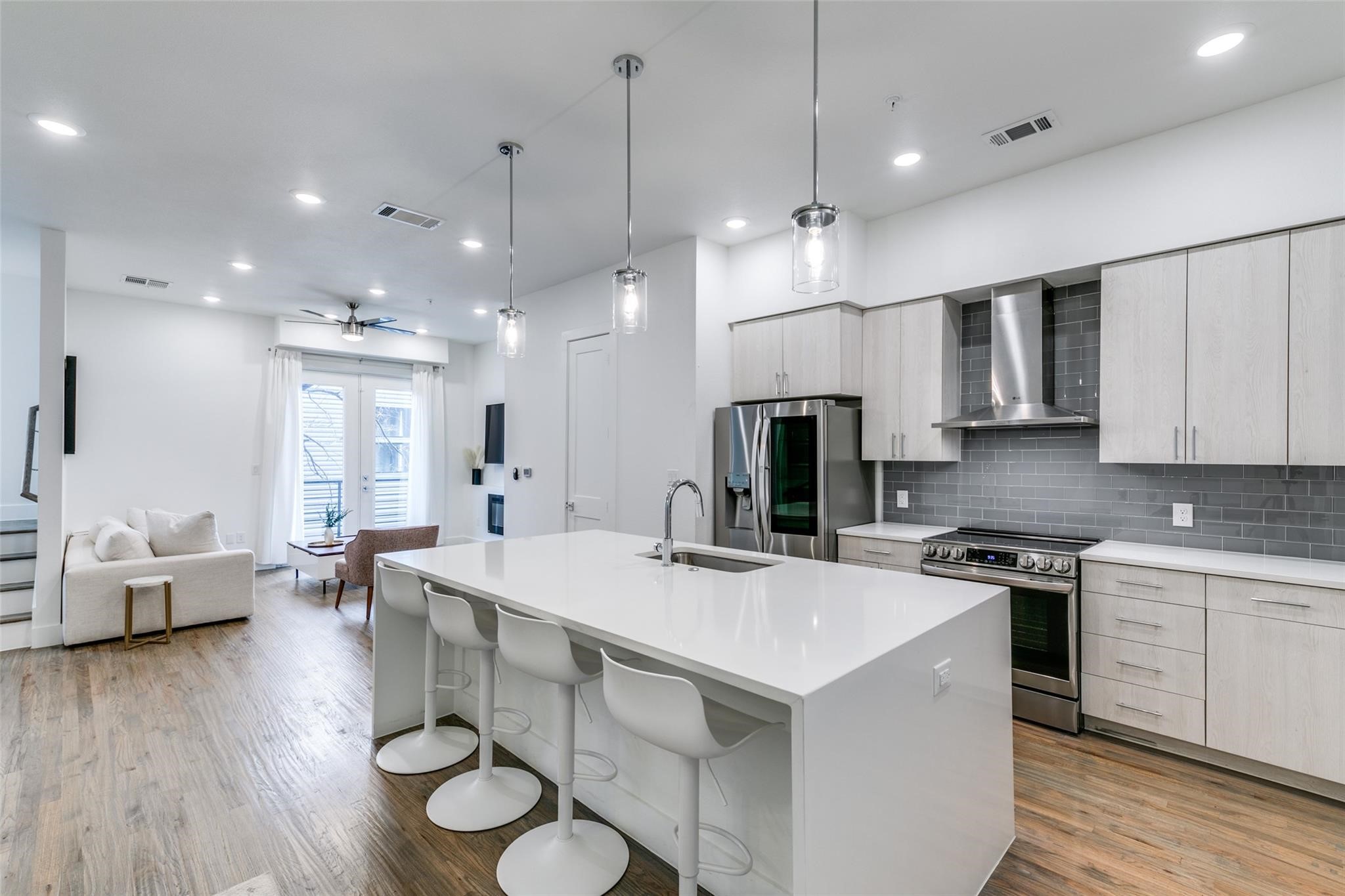 4205 Roseland Avenue Dallas TX 75204